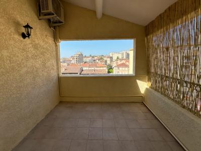 Louer Appartement 66 m2 Marseille-4eme-arrondissement
