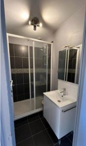 For rent Lyon-7eme-arrondissement 1 room 29 m2 Rhone (69007) photo 0