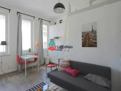 Louer Appartement 32 m2 Paris-10eme-arrondissement
