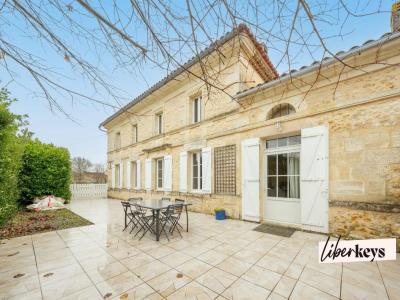 For sale Anglade 8 rooms 270 m2 Gironde (33390) photo 0