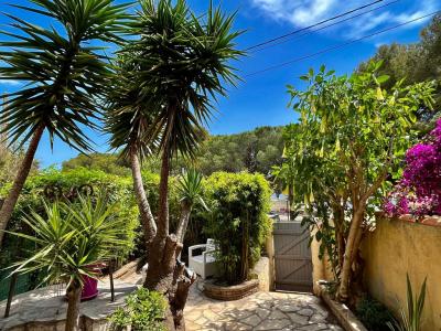 For sale 4 rooms 93 m2 Bouches du Rhone (13960) photo 0