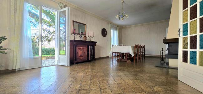 For sale Menesplet 4 rooms 109 m2 Dordogne (24700) photo 2