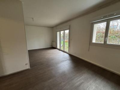 Louer Maison 82 m2 Chamberet