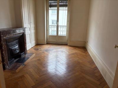 For rent Lyon-6eme-arrondissement 1 room 37 m2 Rhone (69006) photo 0