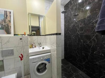 Louer Appartement Paris-18eme-arrondissement 602 euros