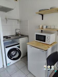 For rent Marseille-5eme-arrondissement 1 room 19 m2 Bouches du Rhone (13005) photo 0