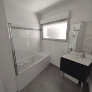 For rent Pessac 3 rooms 64 m2 Gironde (33600) photo 3