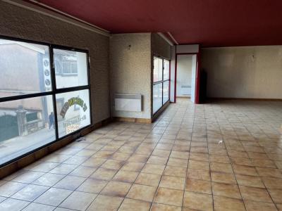 Louer Local commercial 138 m2 Oyonnax