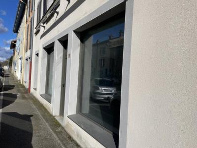 Louer Local commercial 56 m2 Coligny