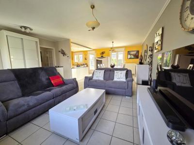 For sale Cambrai 5 rooms 95 m2 Nord (59400) photo 3