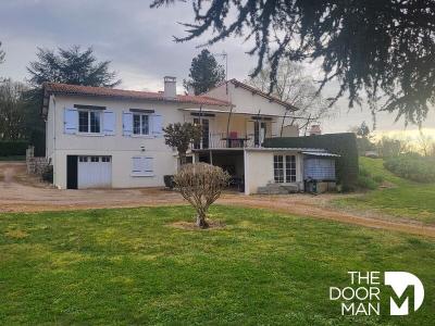 For sale Saint-gelais 5 rooms 125 m2 Deux sevres (79410) photo 0