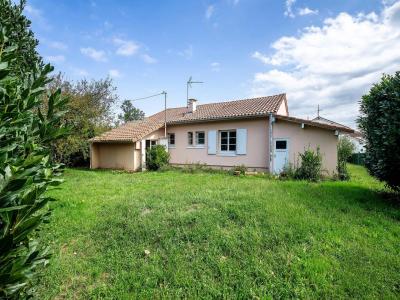 For sale Dax 5 rooms 80 m2 Landes (40100) photo 0
