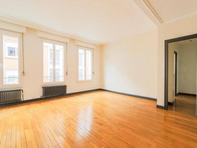 For sale Valenciennes 3 rooms 99 m2 Nord (59300) photo 2