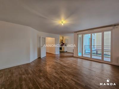 Louer Appartement 74 m2 Chatillon