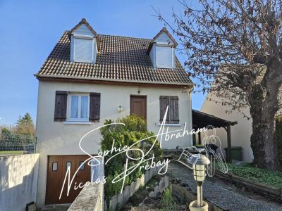 For sale Outarville 4 rooms 76 m2 Loiret (45480) photo 0