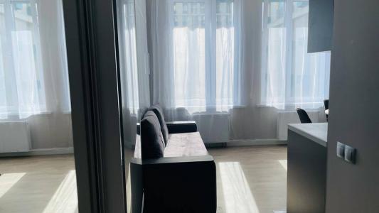 Louer Appartement 18 m2 Paris-18eme-arrondissement
