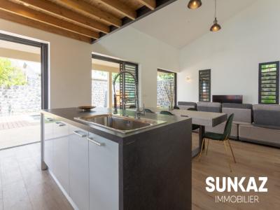 Louer Maison Saint-pierre 2640 euros