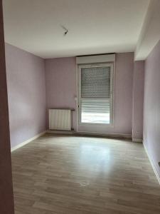 For rent Commentry 3 rooms 74 m2 Allier (03600) photo 3