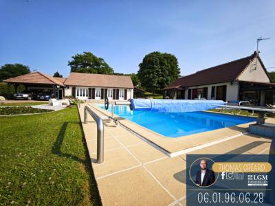 For sale Oucques 5 rooms 160 m2 Loir et cher (41290) photo 0