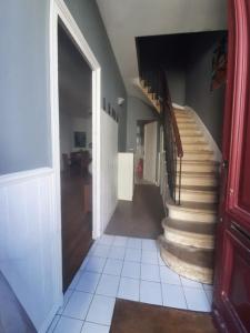 For rent Bordeaux 6 rooms 102 m2 Gironde (33000) photo 0