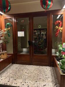 For rent Paris-18eme-arrondissement ecole sainte clotilde 4 rooms 80 m2 Paris (75018) photo 0