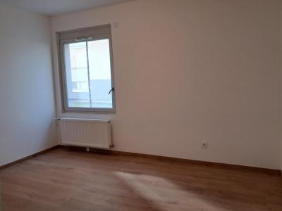 Louer Appartement 68 m2 Eybens