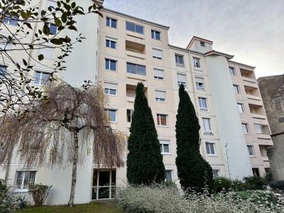 For sale Roanne 5 rooms 97 m2 Loire (42300) photo 0