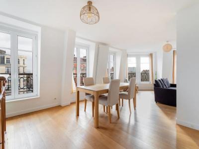 For sale Madeleine 6 rooms 159 m2 Nord (59110) photo 0