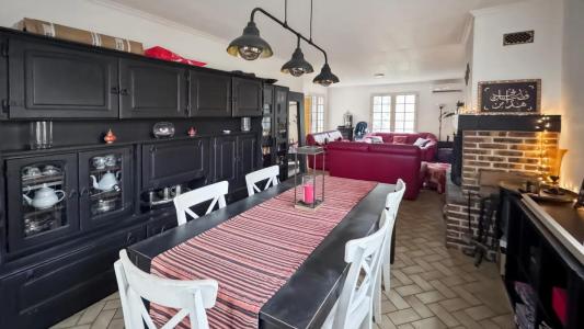 Acheter Maison Vesly 452800 euros