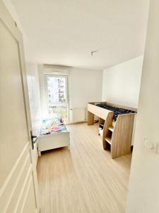 For sale Lyon-9eme-arrondissement 4 rooms 70 m2 Rhone (69009) photo 4