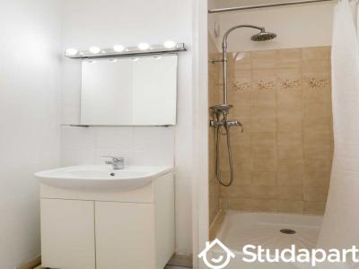 Louer Appartement Lyon-3eme-arrondissement 605 euros