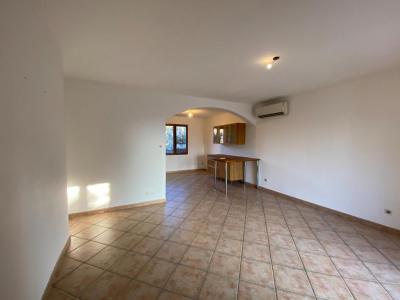 For rent Istres 4 rooms 74 m2 Bouches du Rhone (13800) photo 4