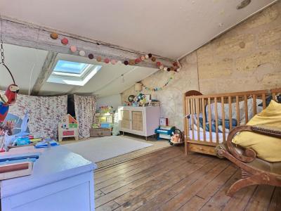 For sale Bordeaux 4 rooms 85 m2 Gironde (33800) photo 4