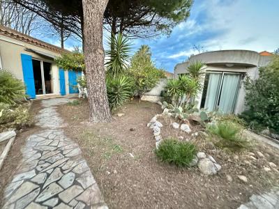 For sale Agde 10 rooms 200 m2 Herault (34300) photo 3