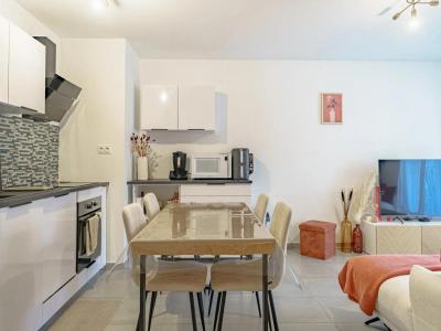 For sale Marseille-4eme-arrondissement 3 rooms 60 m2 Bouches du Rhone (13004) photo 3