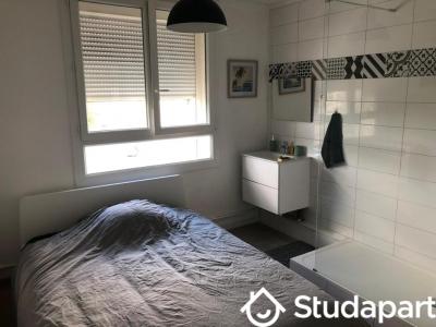 For rent Pessac 1 room 12 m2 Gironde (33600) photo 3