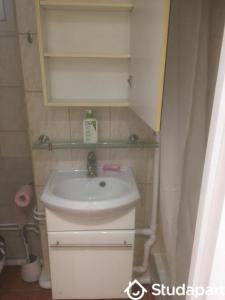 Louer Appartement Paris-17eme-arrondissement 1300 euros