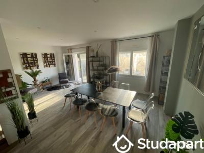 Louer Appartement 234 m2 Niort