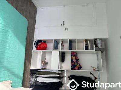 Louer Appartement 80 m2 Courbevoie