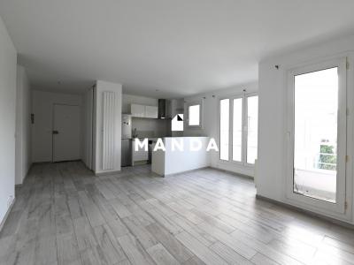 For sale Issy-les-moulineaux 3 rooms 66 m2 Hauts de Seine (92130) photo 0