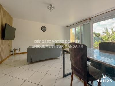 Louer Appartement Courdimanche 550 euros