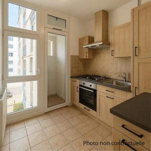 For sale Lyon-8eme-arrondissement 4 rooms 68 m2 Rhone (69008) photo 2
