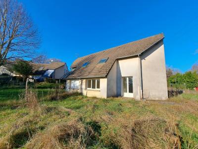 For sale Uzerche 4 rooms 77 m2 Correze (19140) photo 0