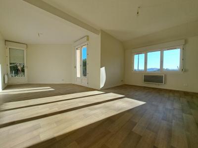 For sale Uzerche 4 rooms 77 m2 Correze (19140) photo 1