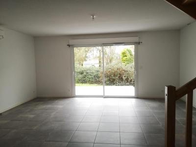 For rent Labastide-saint-sernin 4 rooms 81 m2 Haute garonne (31620) photo 2