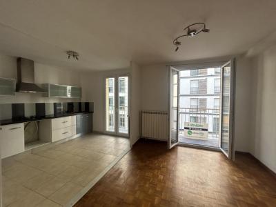 For sale Marseille-2eme-arrondissement 2 rooms 42 m2 Bouches du Rhone (13002) photo 2