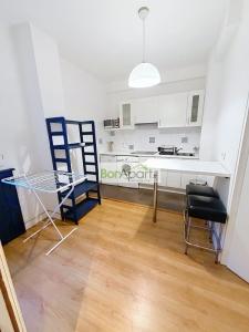 Louer Appartement Paris-15eme-arrondissement 950 euros