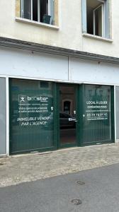 Louer Local commercial 42 m2 Saint-yrieix-la-perche