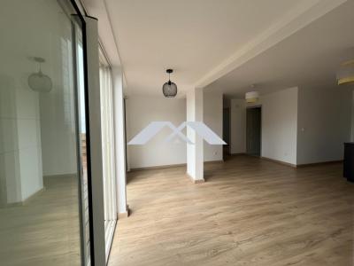 Louer Maison 76 m2 Avirons