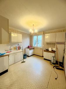 For sale Sorinieres 6 rooms 143 m2 Loire atlantique (44840) photo 2